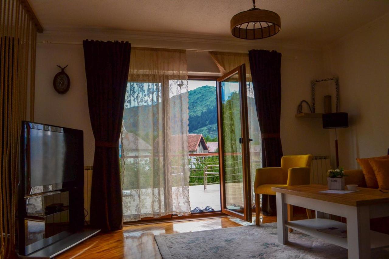 The View * Visoko