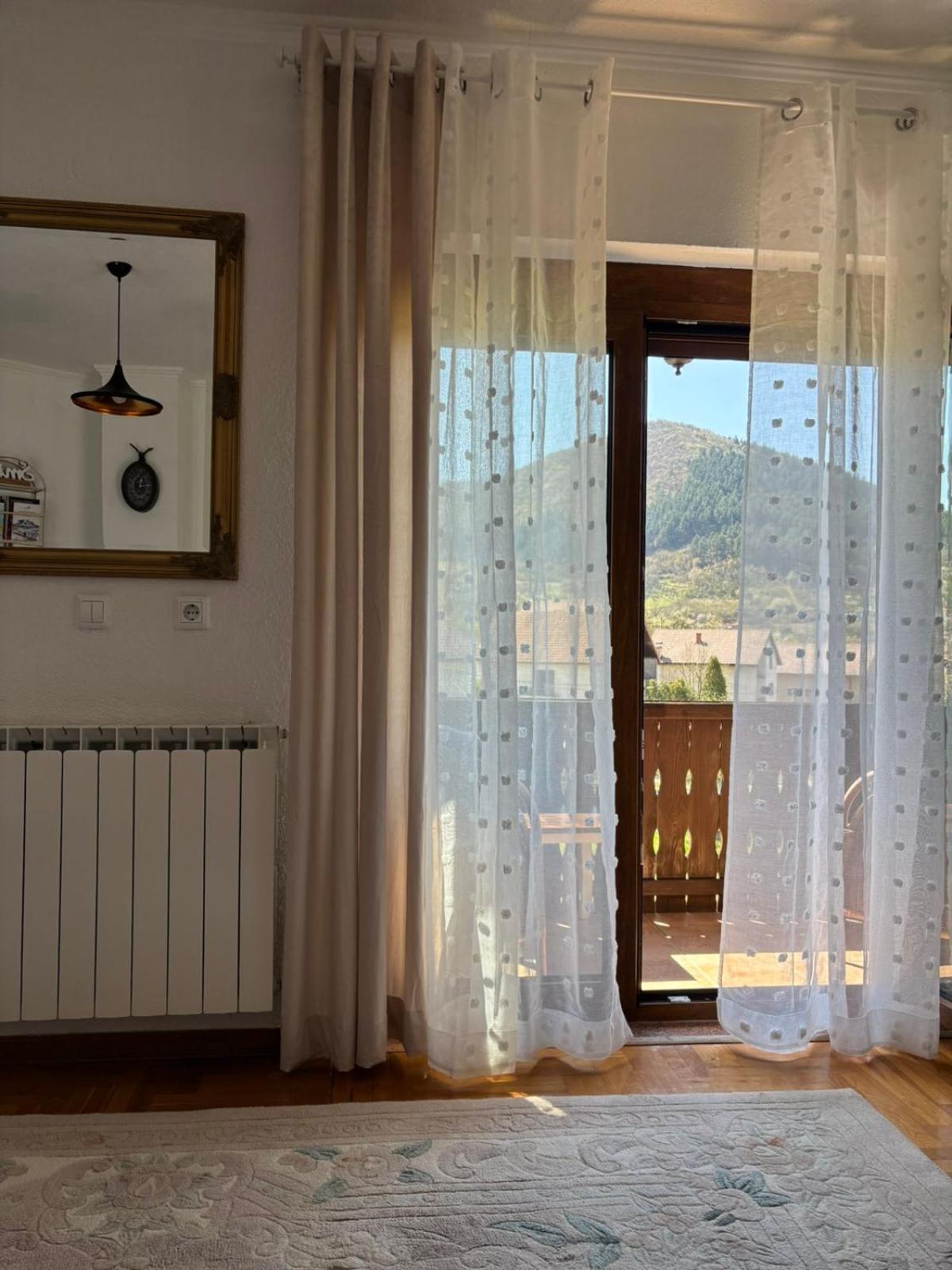 The View * Visoko